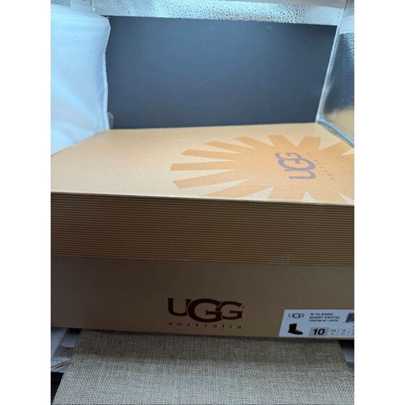 UGG Australia Women's Classic Short Boots Exotic Print Zebra/Cheetah #1002790 Si - Picture 6 of 6